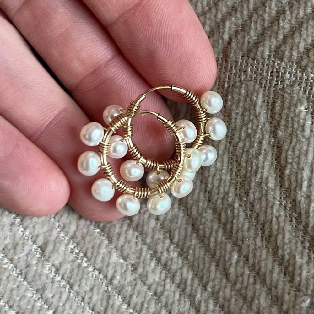 Gold Tone Faux Pearl Hoop Earrings 1” Dainty Boho Circle Hoops